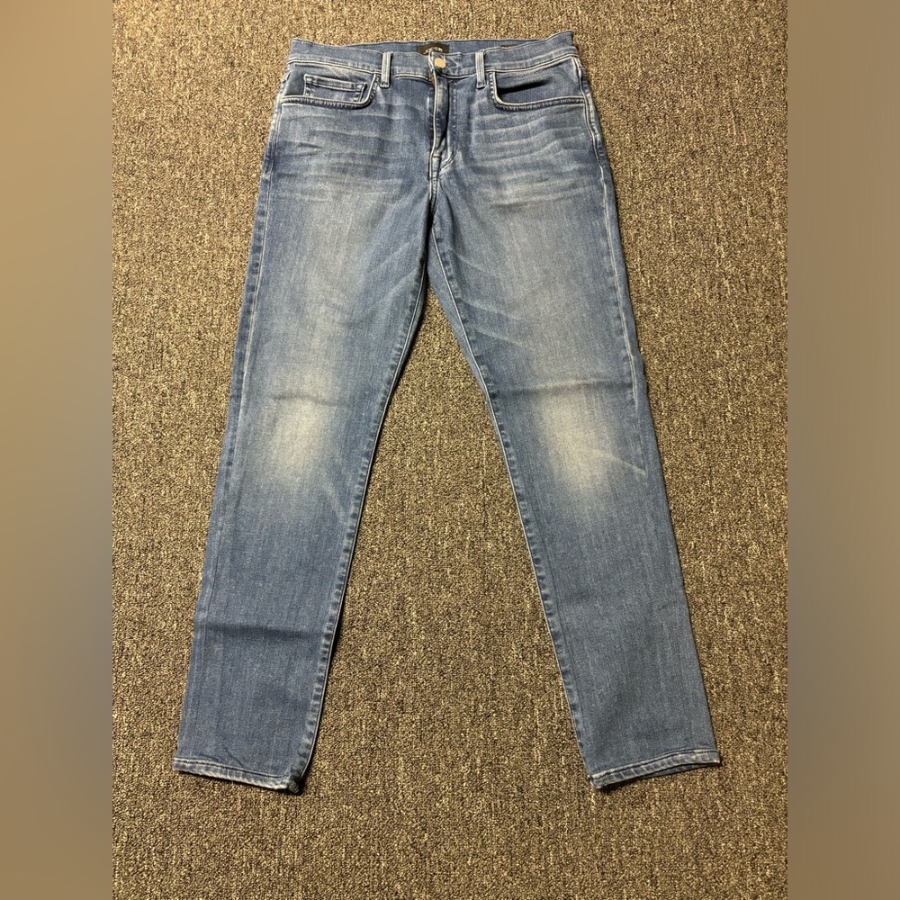 Joe's Jeans Straight Leg, slim fit Wash Denim